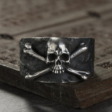 Skull And Crossbones Ring