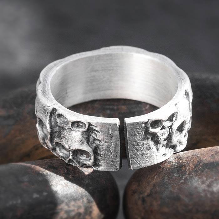 Silver Gothic Skull Ring